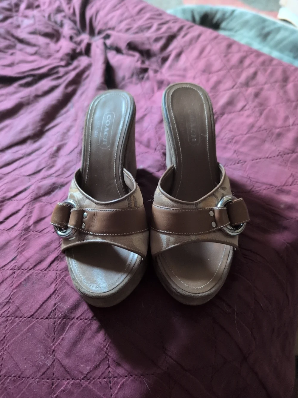 Coach Women’s Tan Leather Slide Sandals